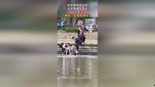 吃瓜群众暴雨视频大全集,吃瓜群众捕捉的震撼瞬间视频大全
